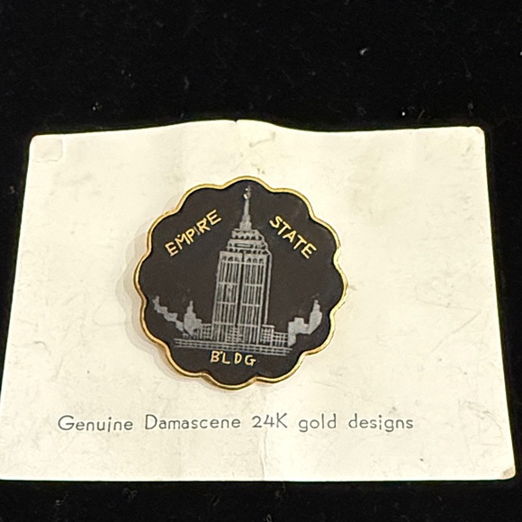 Vintage 50s Genuine Damascene 24k gold Empire State Building Souvenir Pin